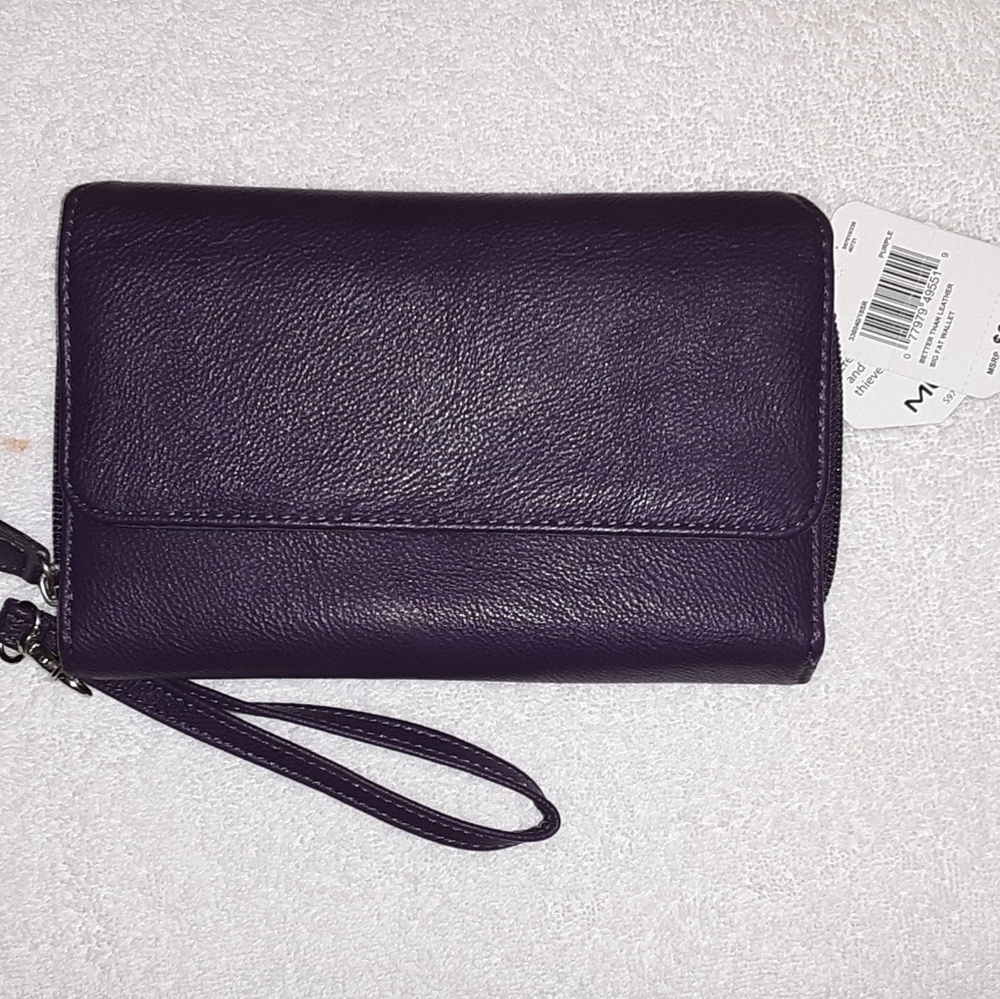 NWT wristlet/wallet
